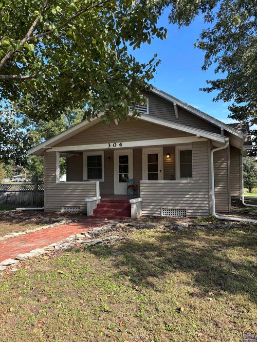304 Westphalia St, Olpe, KS, 66865-9805 | Card Image