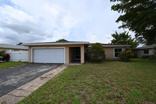 8208 Nw 75th Ave, Tamarac, FL, 33321-4831 | Card Image
