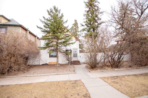 133 14 St N, Lethbridge, AB, T1H2V6 | Card Image