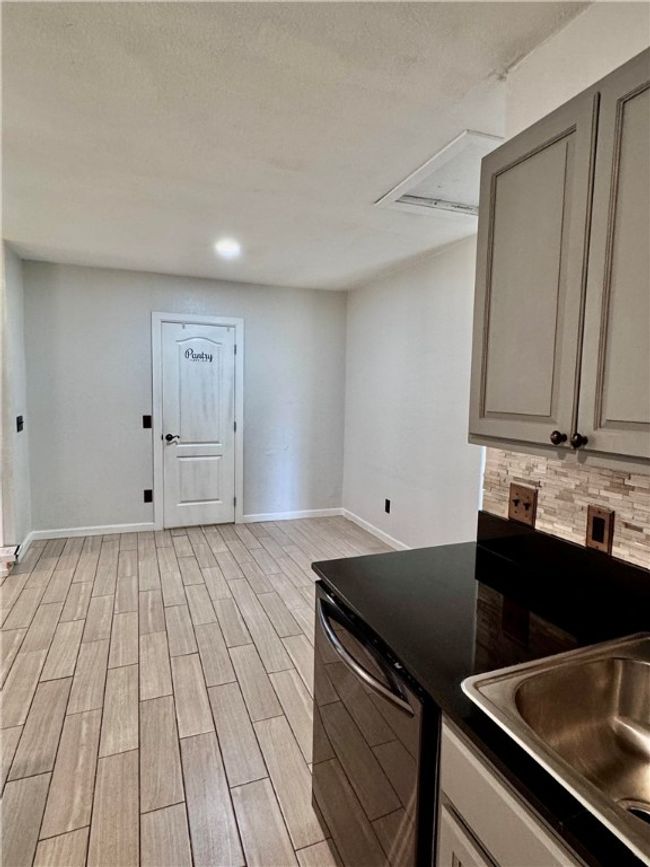 1222 S 4 Th St, House other with 3 bedrooms, 2 bathrooms and null parking in Rogers AR | Image 7