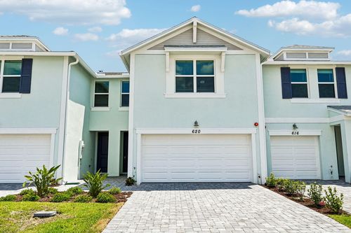 620 Salisbury Cir, Fort Pierce, FL, 34982-3990 | Card Image
