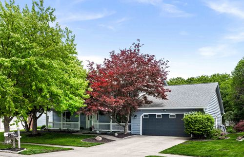 25 Bay Pointe Dr, Bloomington, IL, 61704-1448 | Card Image