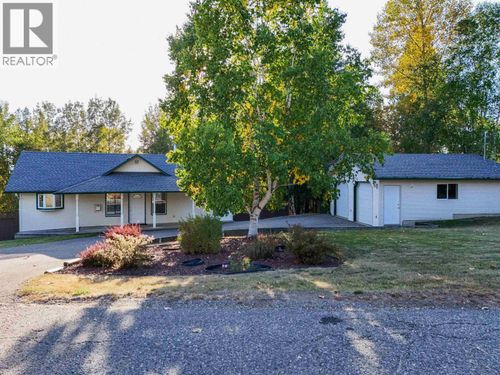 227 Vachon Rd, Quesnel, BC, V2J5B6 | Card Image