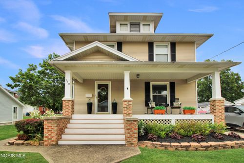 148 Prospect St, Oak Harbor, OH, 43449-1444 | Card Image