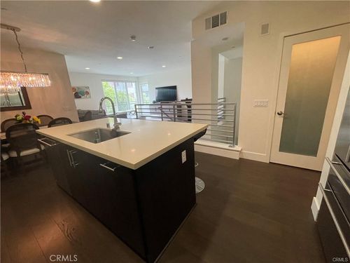 104 Rockefeller, Irvine, CA, 92612-8114 | Card Image