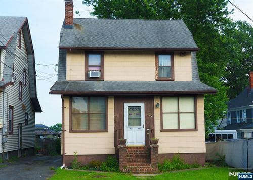 5 Grove St, Bloomfield, NJ, 07003-5611 | Card Image