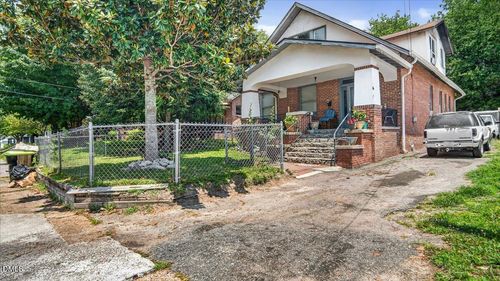 124 Granite St, Henderson, NC, 27536-4118 | Card Image