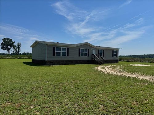 93 Westbrook Rd, Clinton, NC, 28328-7718 | Card Image