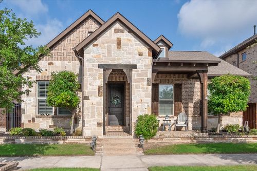 4304 Indigo Lark Ln, Arlington, TX, 76005-1257 | Card Image