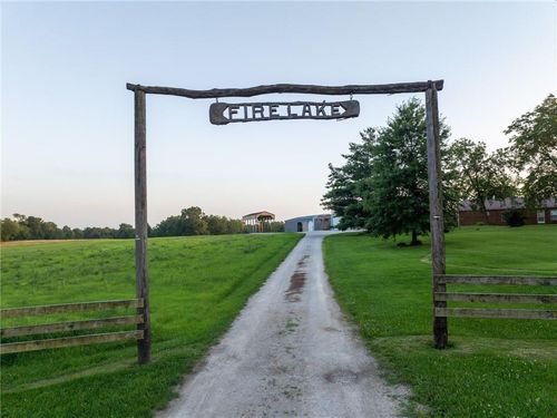 186 Highway B, Spickard, MO, 64679-8260 | Card Image