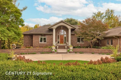 21 Sawmill Creek Trl, Saginaw, MI, 48603-8626 | Card Image