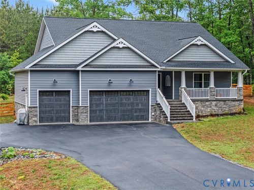 367 Pinehurst Dr, GORDONSVILLE, VA, 22942-7313 | Card Image