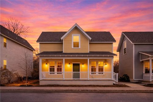 1044 S Beebalm Ave, Fayetteville, AR, 72701-5410 | Card Image