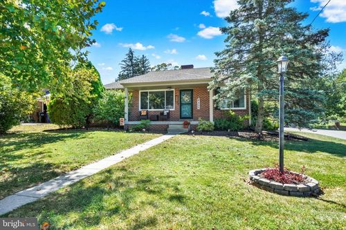 2050 Sycamore Rd, YORK, PA, 17408-4126 | Card Image