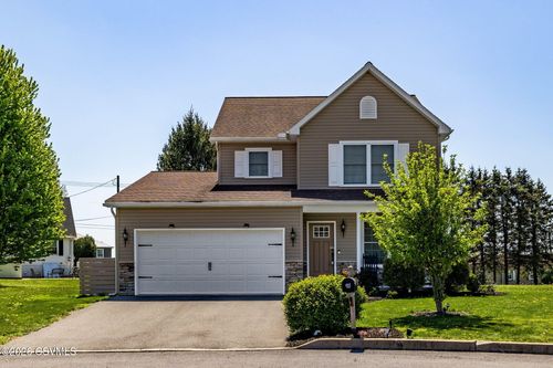 45 Oakmont Ct, Selinsgrove, PA, 17870-9157 | Card Image