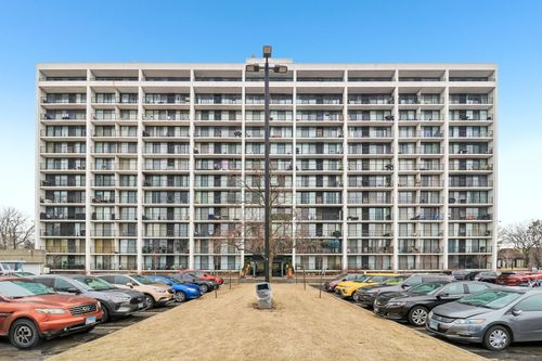 unit-112-2005 S Finley Rd, Lombard, IL, 60148-4826 | Card Image