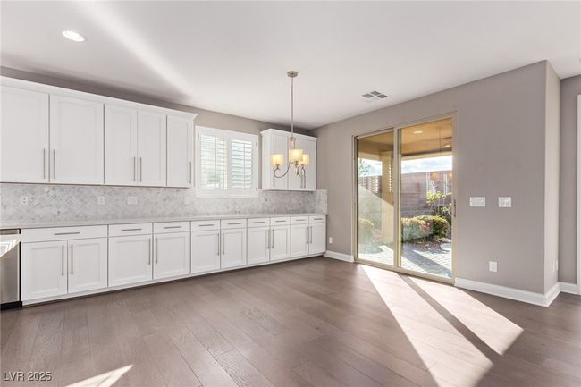 8797 Pinley Spring St, House other with 5 bedrooms, 4 bathrooms and null parking in Las Vegas NV | Image 12