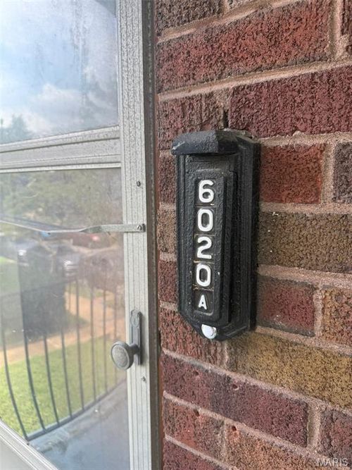 2f-6020 Carlsbad Ave, Saint Louis, MO, 63116-2229 | Card Image