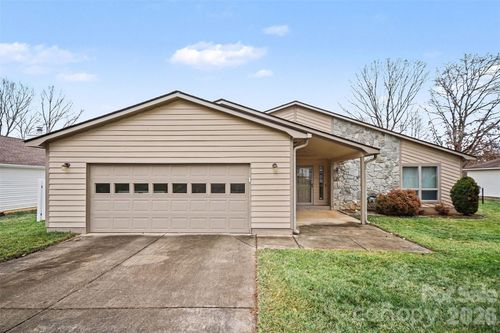 9325 Chislehurst Rd, Mint Hill, NC, 28227-0412 | Card Image