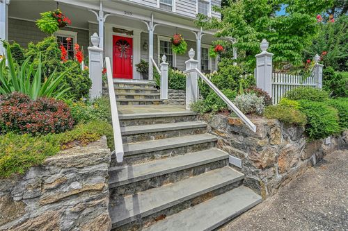 apt-c-203 E Broadway, Port Jefferson, NY, 11777-1263 | Card Image