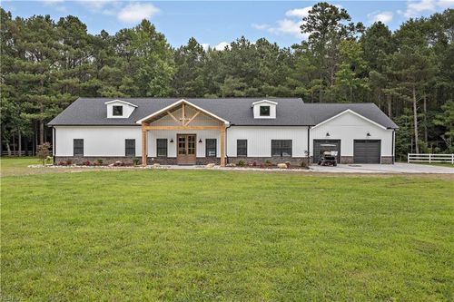 14371 Hardys Pl, Smithfield, VA, 23430-5454 | Card Image