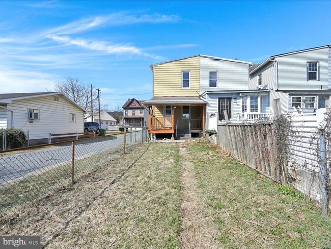 236 N Pine St, Home with 3 bedrooms, 3 bathrooms and null parking in TREMONT PA | Image 28