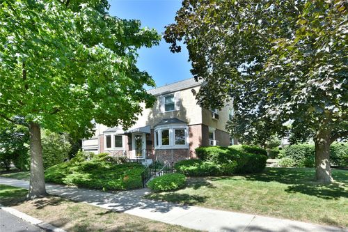 80 210th St, Queens Village, NY, 11427-1010 | Card Image