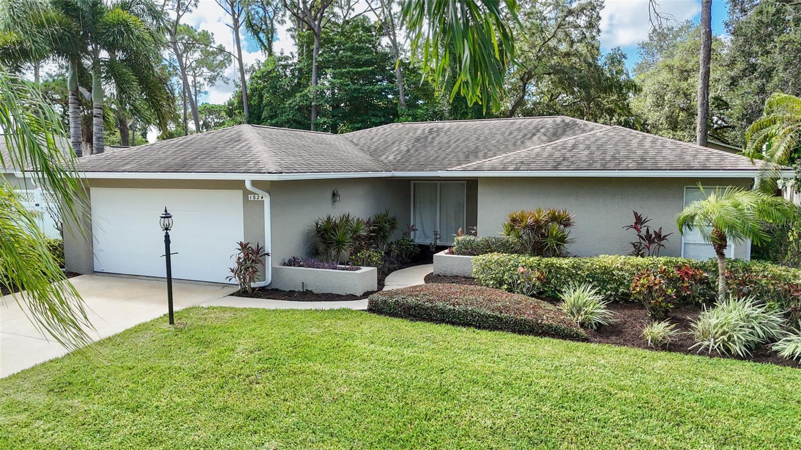 Springwood Dr, Sarasota, FL 34232