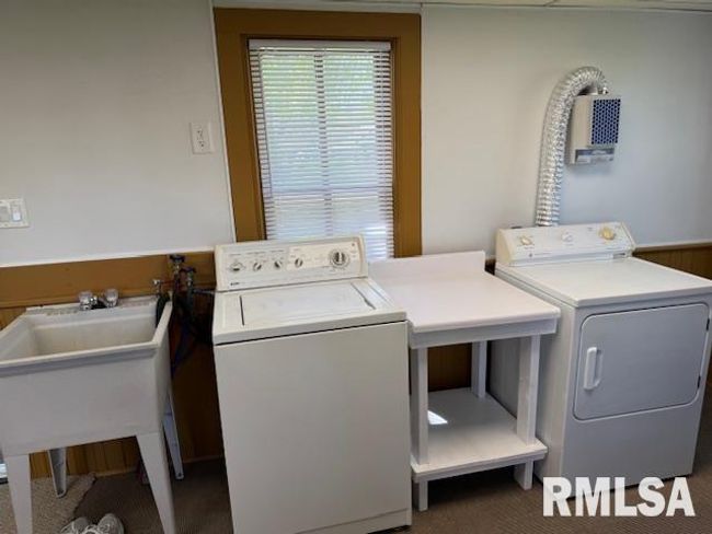 2334 N 6 Th St, House other with 3 bedrooms, 2 bathrooms and null parking in Clinton IA | Image 25
