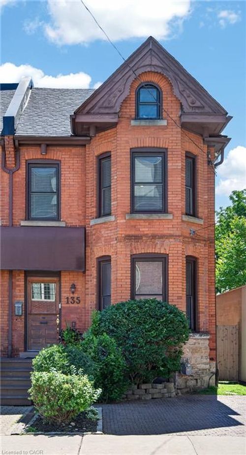 135 Catharine Street S, Hamilton, ON, L8N2J6 | Card Image