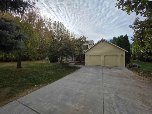 4501 Mallet St, West Richland, WA, 99353-7799 | Card Image
