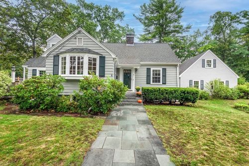 17 Palmer Hill Ave, Reading, MA, 01867-2820 | Card Image