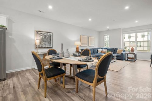 4326 Reed Creek Dr, Sherrills Ford, NC, 28673-9515 | Card Image