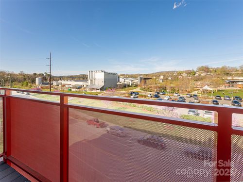 304-68 Craven St, Asheville, NC, 28806-4608 | Card Image