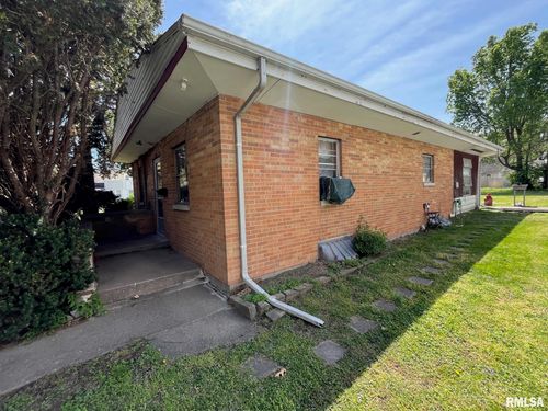 314 E Park St, Taylorville, IL, 62568-1543 | Card Image