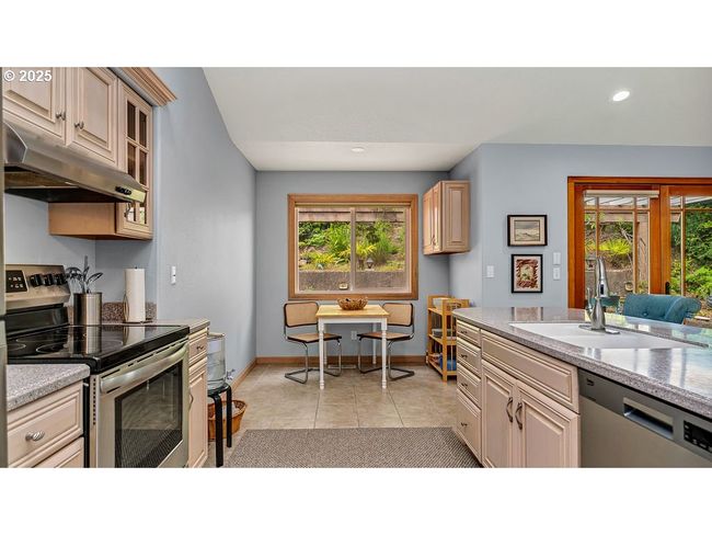 35130 Ponderosa Loop, House other with 4 bedrooms, 2 bathrooms and 1 parking in Manzanita OR | Image 19