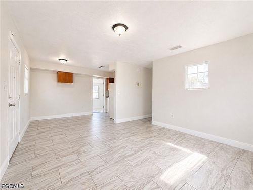 3425 South St, Fort Myers, FL, 33916-5723 | Card Image