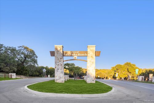 29714 Fairway Vista Dr, Boerne, TX, 78015-4929 | Card Image