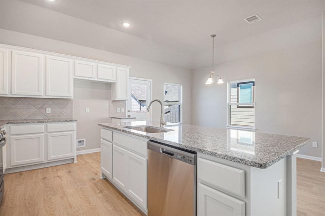 11123 Lulu Ln, House other with 4 bedrooms, 2 bathrooms and 2 parking in Willis TX | Image 7