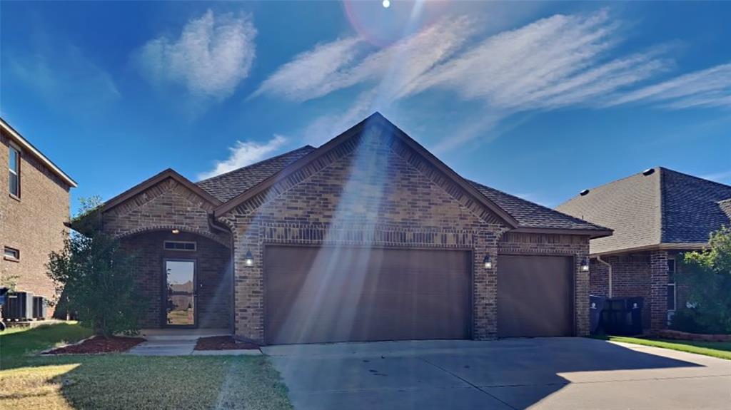 195th St, Edmond, OK 73012