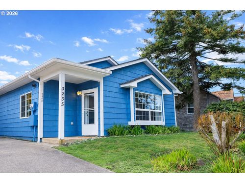 3235 Nw Quay Dr, Lincoln City, OR, 97367-4763 | Card Image