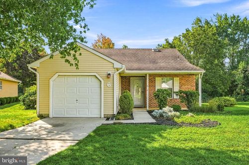 6 Avandale Ct, MOUNT LAUREL, NJ, 08054-3020 | Card Image