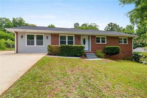 1745 Rockbridge Rd Nw, Conyers, GA, 30012-3515 | Card Image