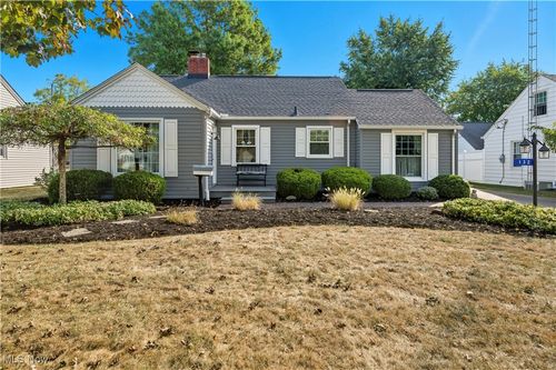 132 Delverne Ave Sw, Canton, OH, 44710-1336 | Card Image