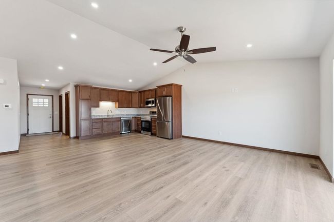 2465 Russell Ct, Home with 3 bedrooms, 3 bathrooms and null parking in REEDSBURG WI | Image 11