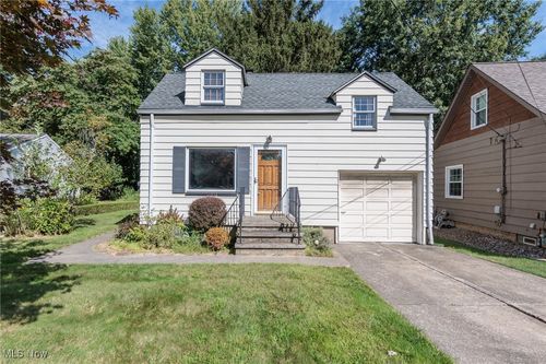 7131 Kleber Ct, Independence, OH, 44131-1522 | Card Image