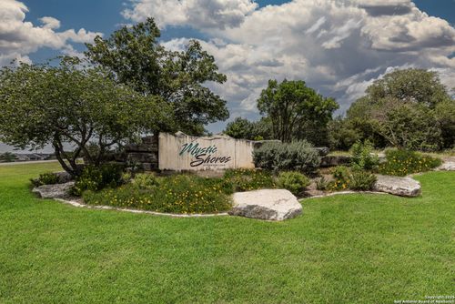 376 Charon Pt, Spring Branch, TX, 78070-5242 | Card Image