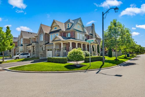 64 Wells Orchard Cres, King City, ON, L7B0C6 | Card Image