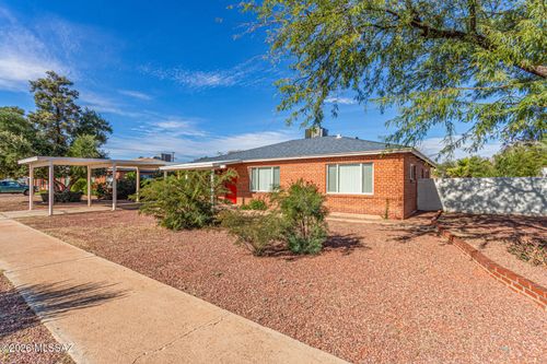6517 E Cooper St, Tucson, AZ, 85710-1017 | Card Image