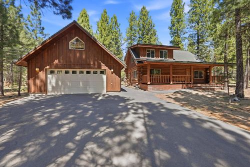 14177 Whitewater Loop, La Pine, OR, 97739-9828 | Card Image